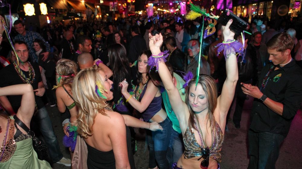 10 Of The Biggest Parties Around The World. 