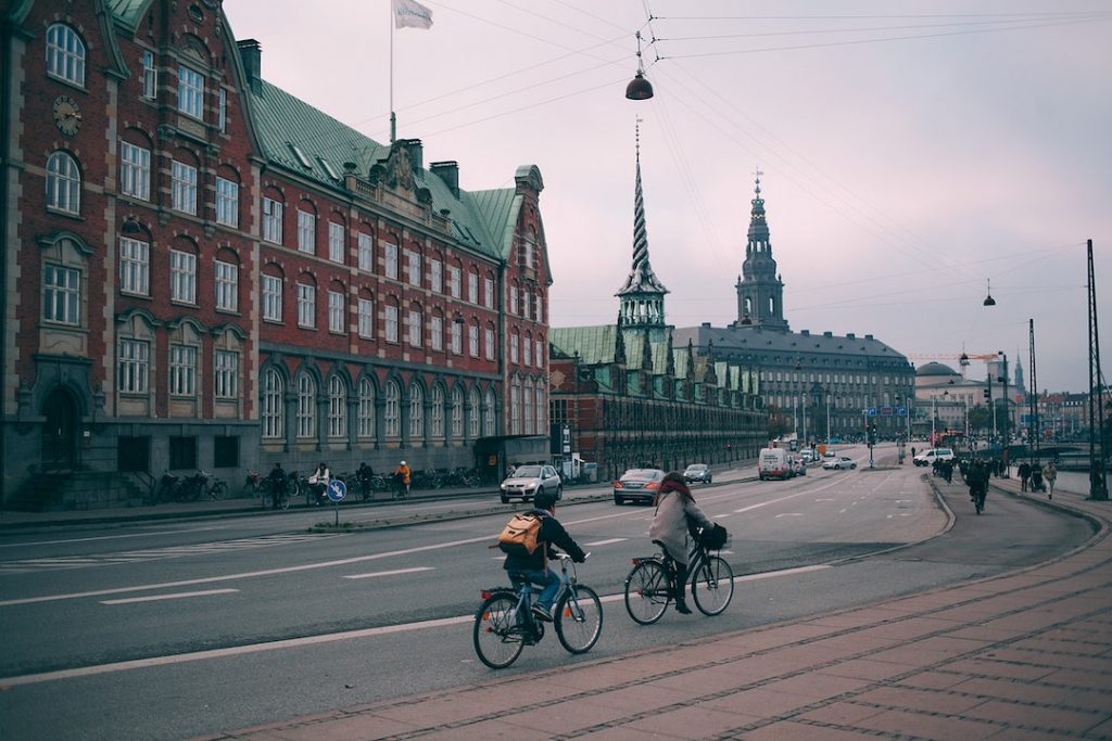 cyclist-european-city-pexels-maria-orlova-4947124