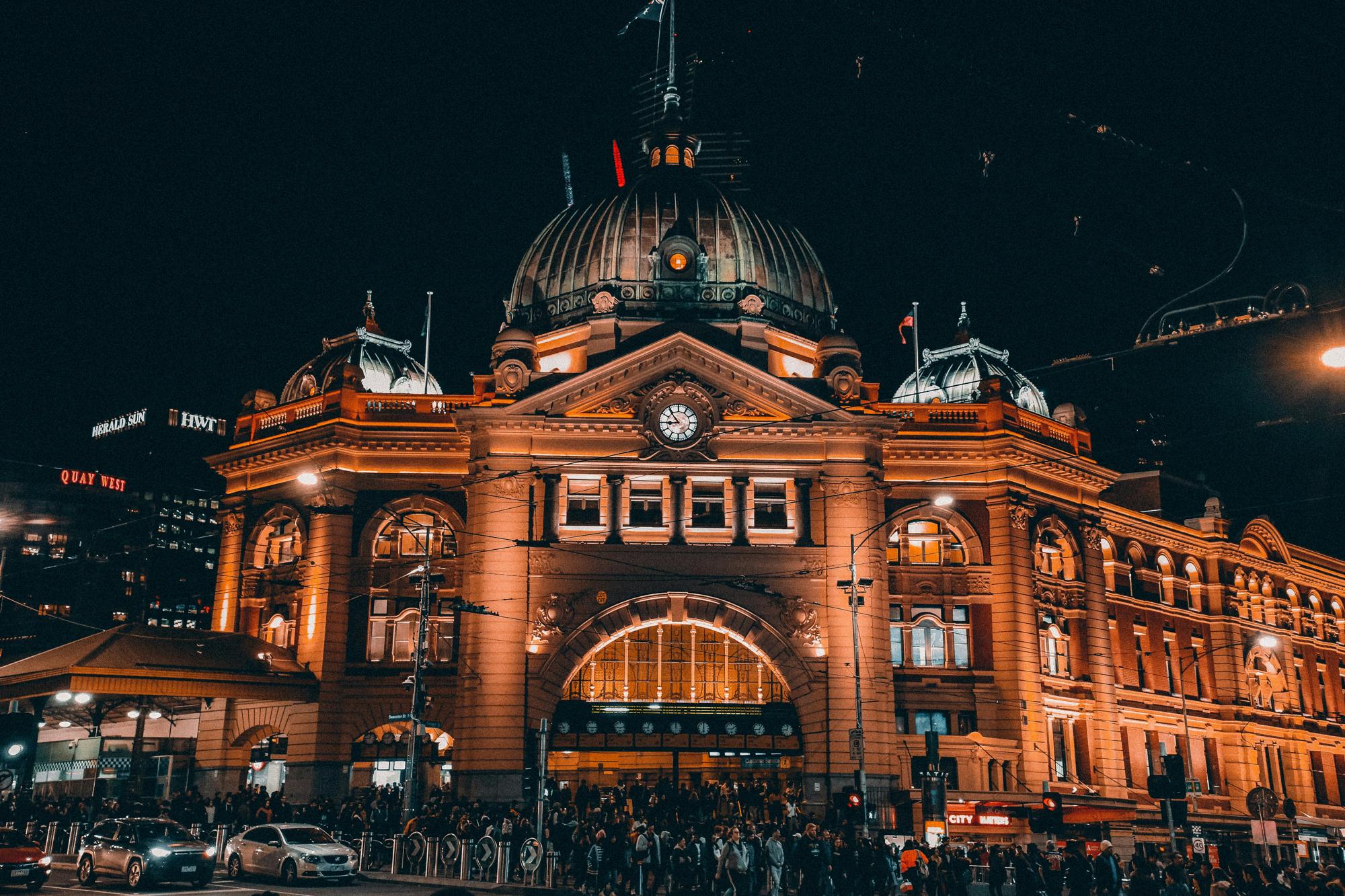 Flinders Street Railway Station